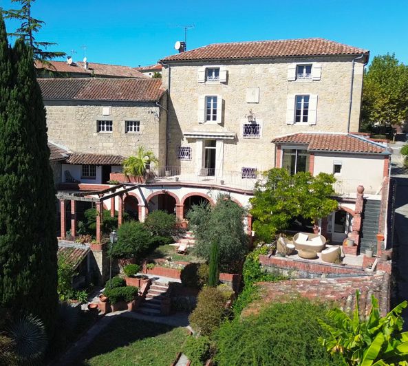 Image No.32-6 Bed House for sale