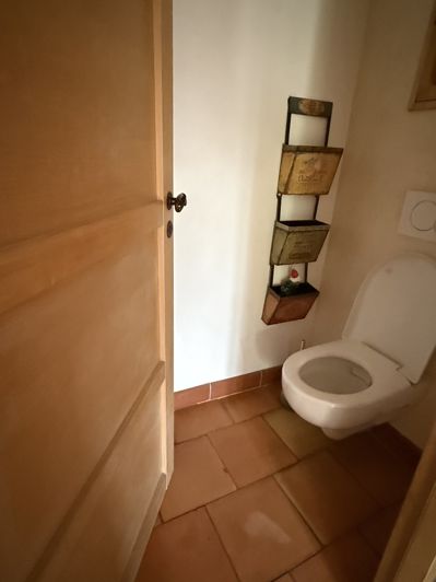 Image No.19-3 Bed House for sale