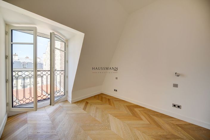 Image No.17-4 Bed Apartment for sale
