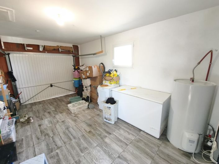 Image No.16-4 Bed House for sale
