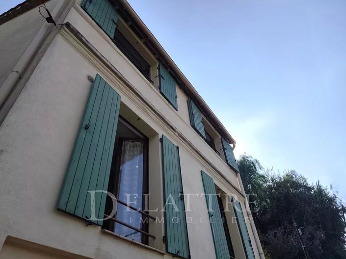 Image No.6-3 Bed House for sale