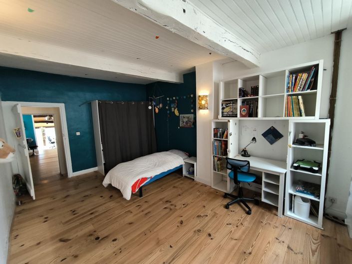 Image No.15-5 Bed House for sale