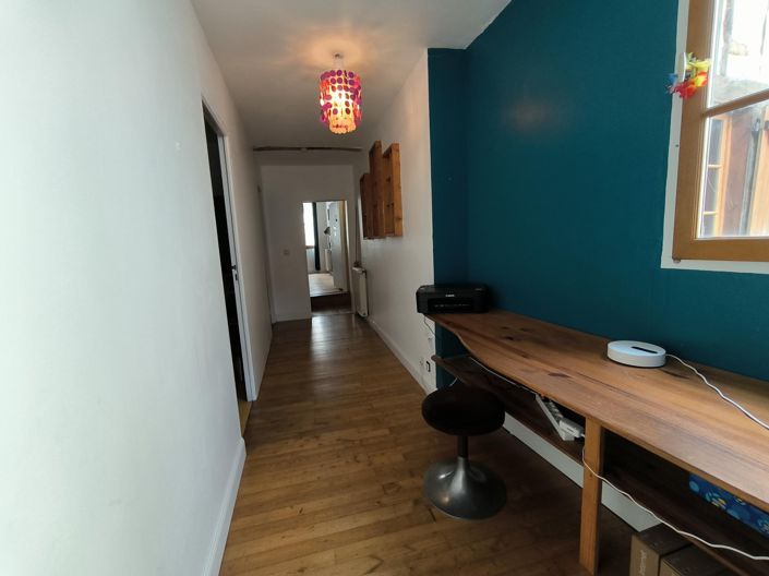Image No.17-5 Bed House for sale