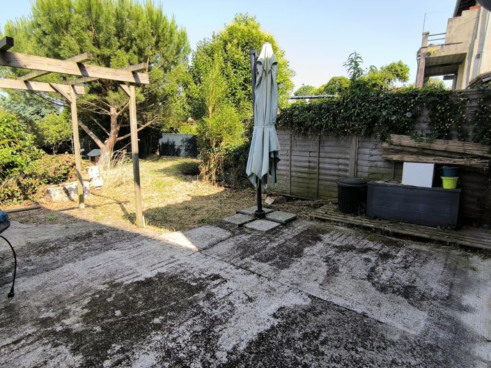 Image No.20-5 Bed House for sale