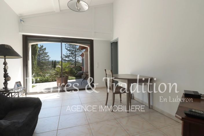 Image No.8-4 Bed House for sale