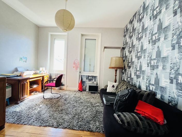 Image No.7-5 Bed House for sale