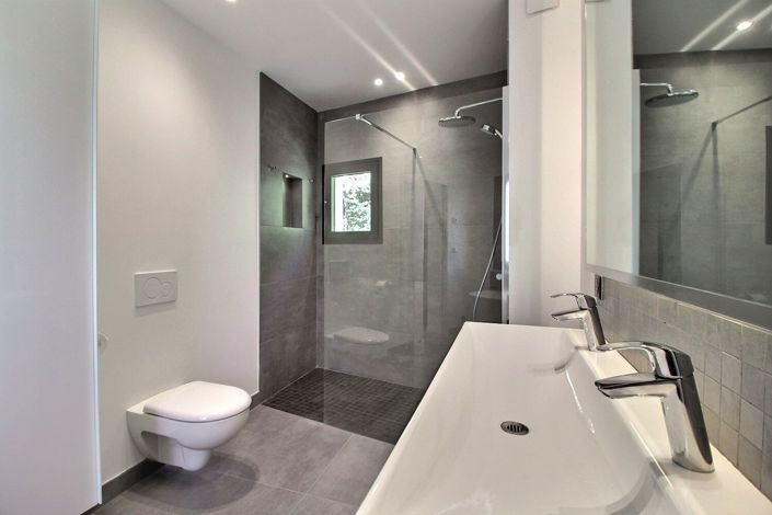 Image No.14-4 Bed House for sale