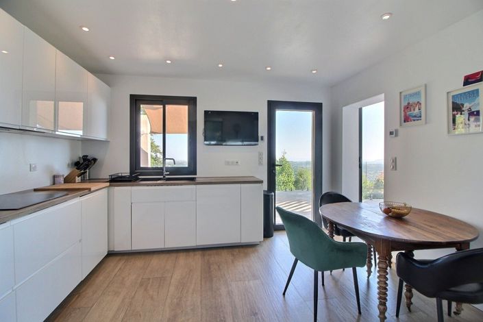 Image No.5-4 Bed House for sale
