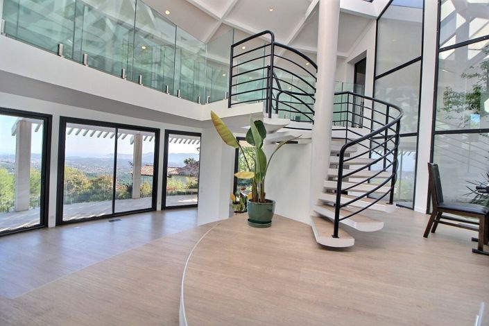 Image No.7-4 Bed House for sale