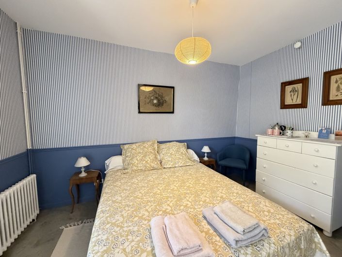 Image No.25-11 Bed Property for sale