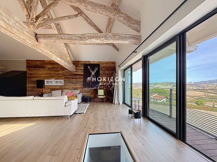 Image No.2-7 Bed Property for sale