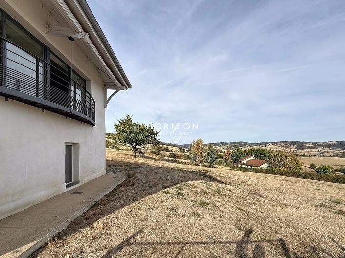 Image No.25-7 Bed Property for sale