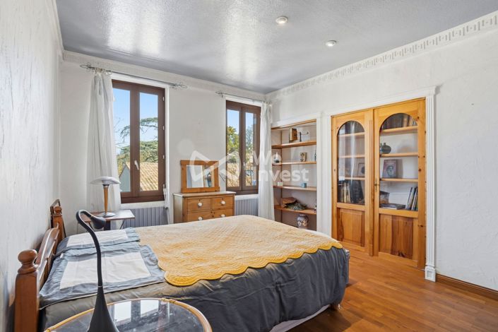 Image No.15-5 Bed House for sale