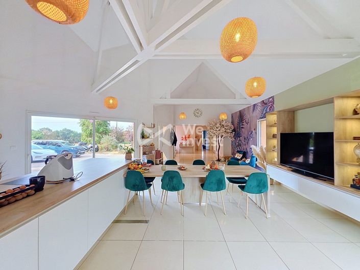 Image No.2-5 Bed House for sale