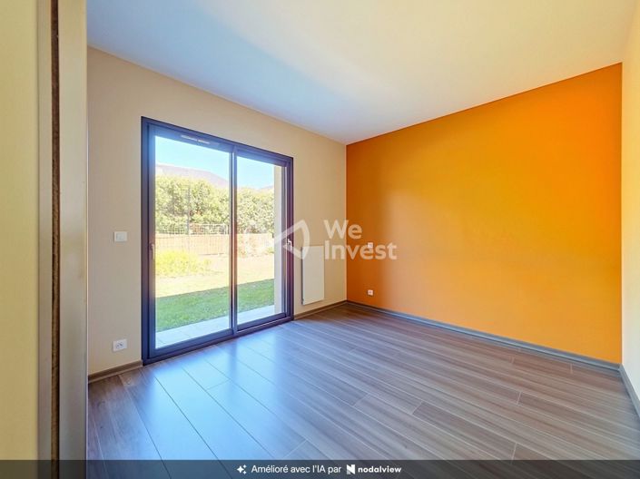Image No.10-5 Bed House for sale