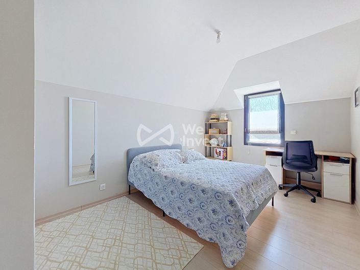 Image No.12-5 Bed House for sale