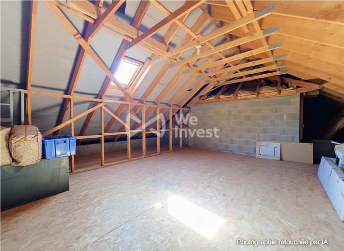 Image No.17-5 Bed House for sale