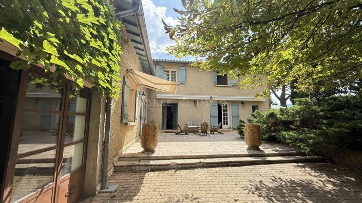 Image No.2-5 Bed House for sale