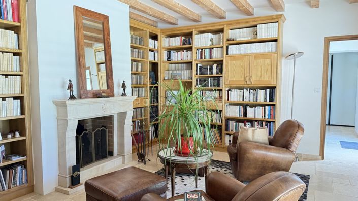 Image No.3-5 Bed House for sale