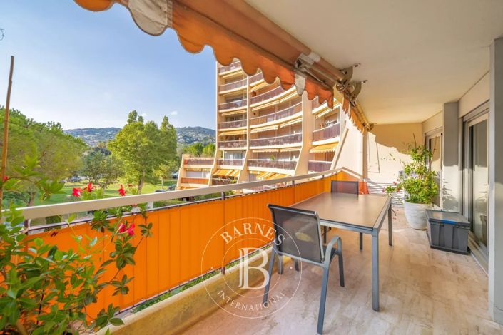 Image No.12-3 Bed Apartment for sale