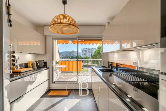 Image No.4-3 Bed Apartment for sale