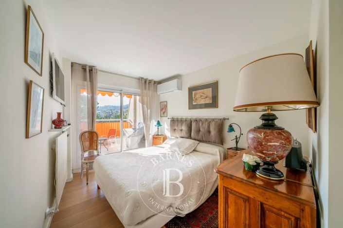 Image No.8-3 Bed Apartment for sale