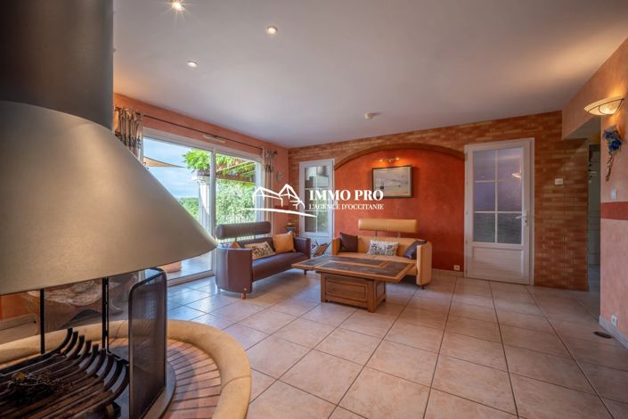 Image No.10-5 Bed House for sale