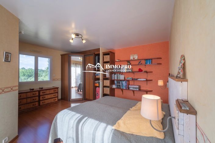 Image No.15-5 Bed House for sale