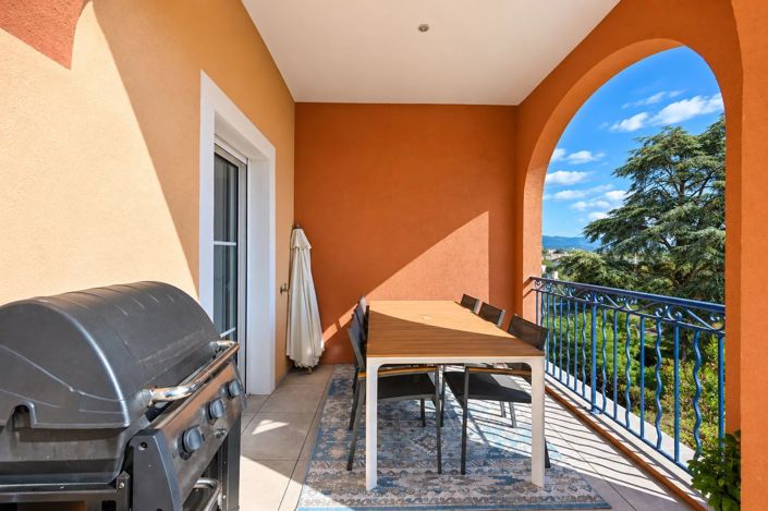 Image No.14-2 Bed Apartment for sale