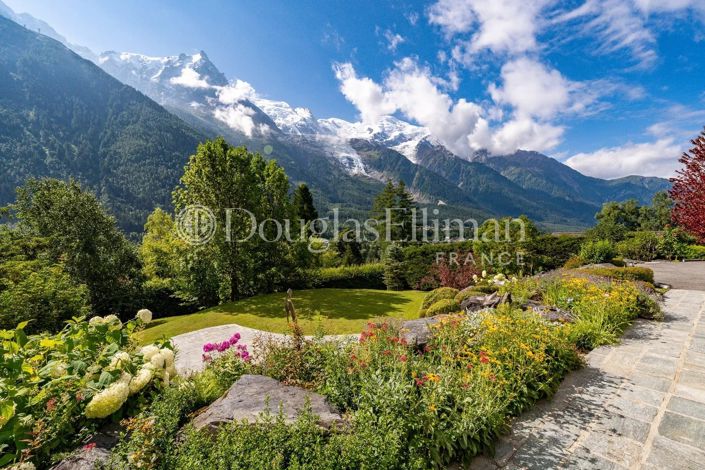 Image No.16-6 Bed House for sale