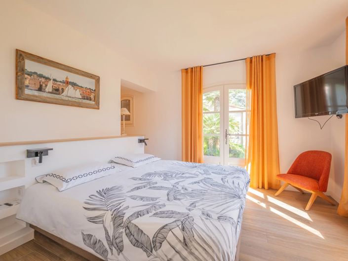 Image No.14-4 Bed House for sale