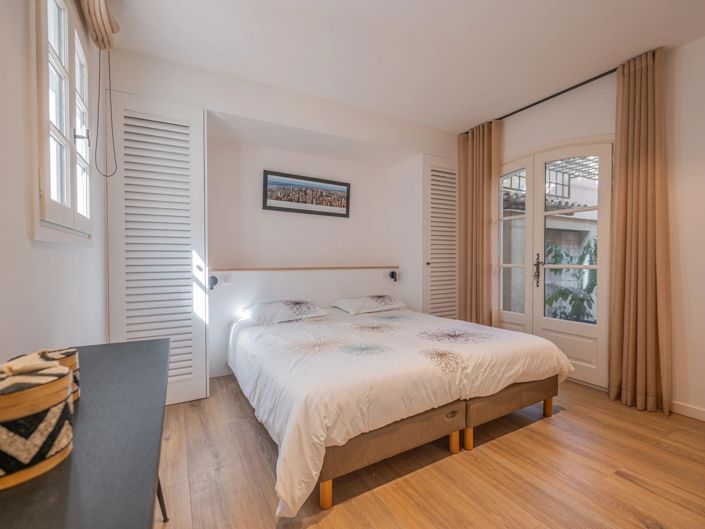 Image No.17-4 Bed House for sale