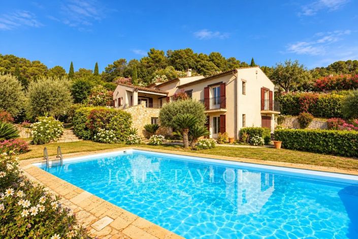 Image No.16-4 Bed House for sale