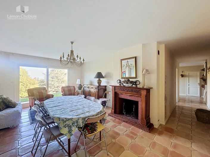 Image No.14-7 Bed House for sale