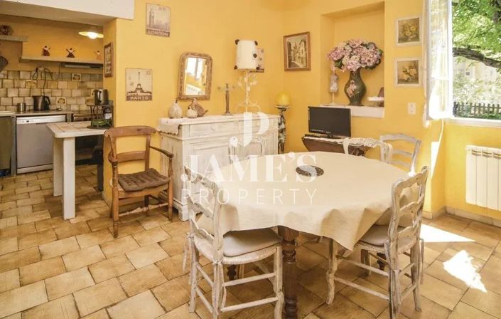 Image No.10-3 Bed House for sale