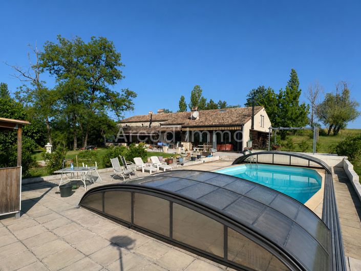 Image No.9-5 Bed House for sale