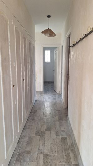 Image No.4-2 Bed House for sale