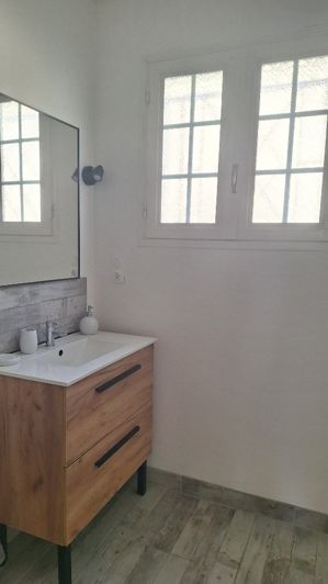 Image No.9-2 Bed House for sale