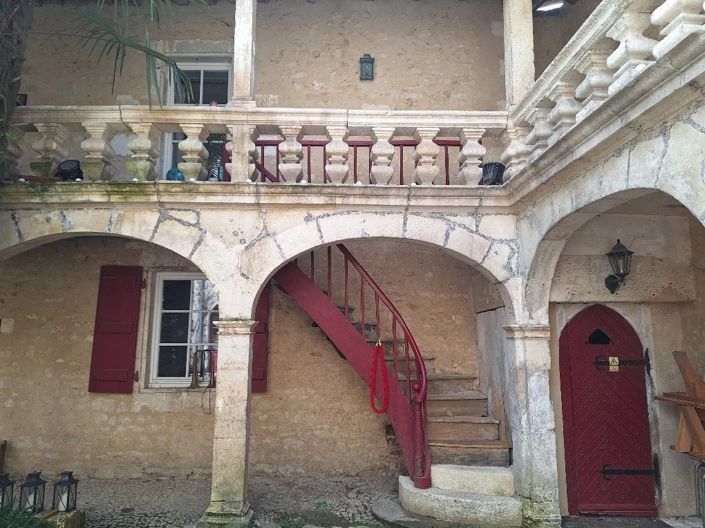 Image No.10-5 Bed House for sale