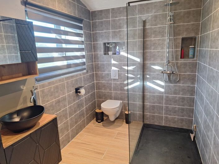 Image No.11-5 Bed House for sale