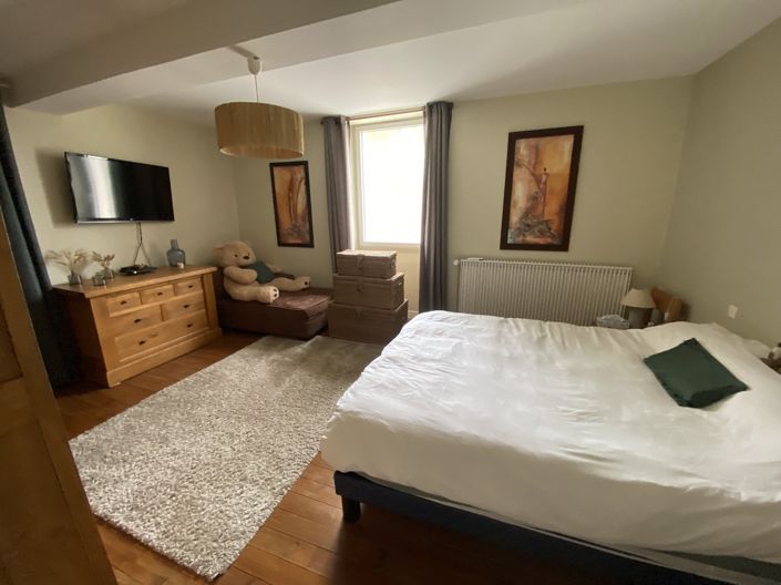 Image No.10-5 Bed House for sale