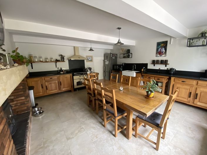 Image No.4-5 Bed House for sale