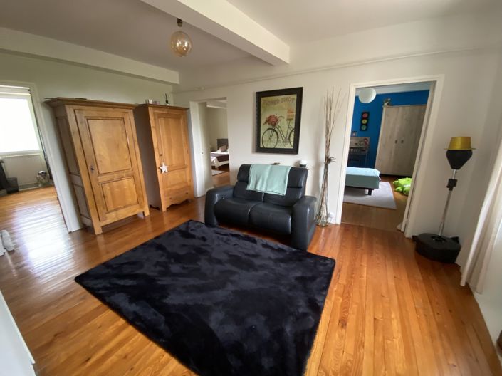 Image No.6-5 Bed House for sale