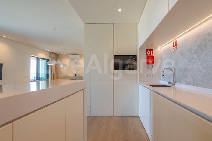 Image No.10-2 Bed Apartment for sale