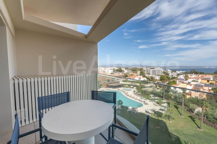 Image No.21-2 Bed Apartment for sale