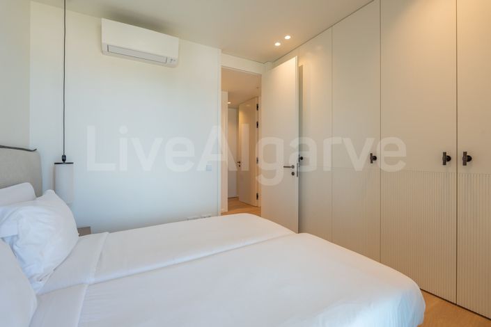 Image No.36-2 Bed Apartment for sale