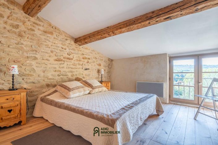 Image No.18-4 Bed House for sale