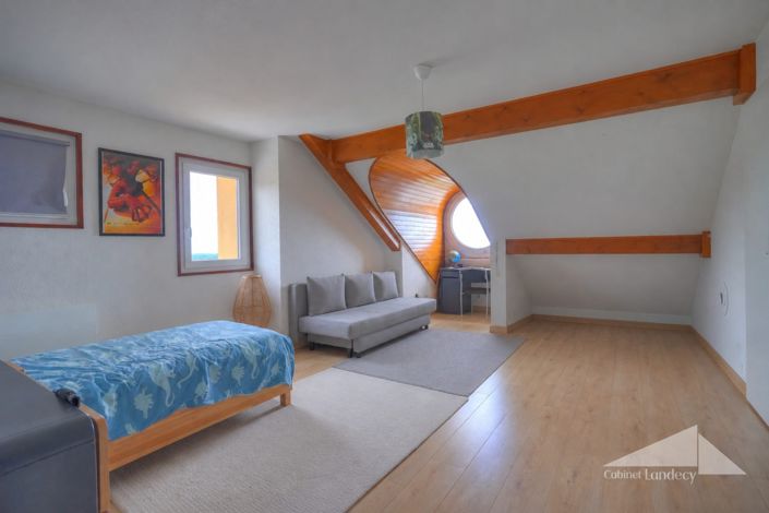 Image No.9-3 Bed Apartment for sale
