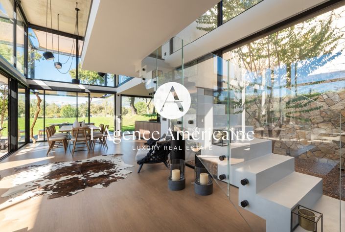Image No.8-5 Bed Property for sale