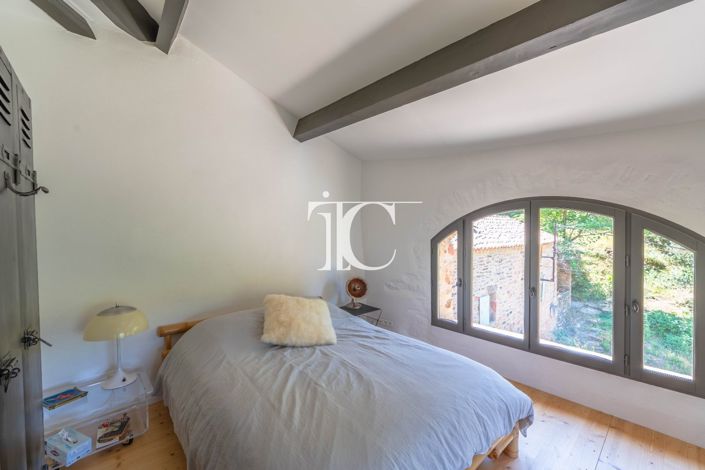 Image No.14-7 Bed House for sale